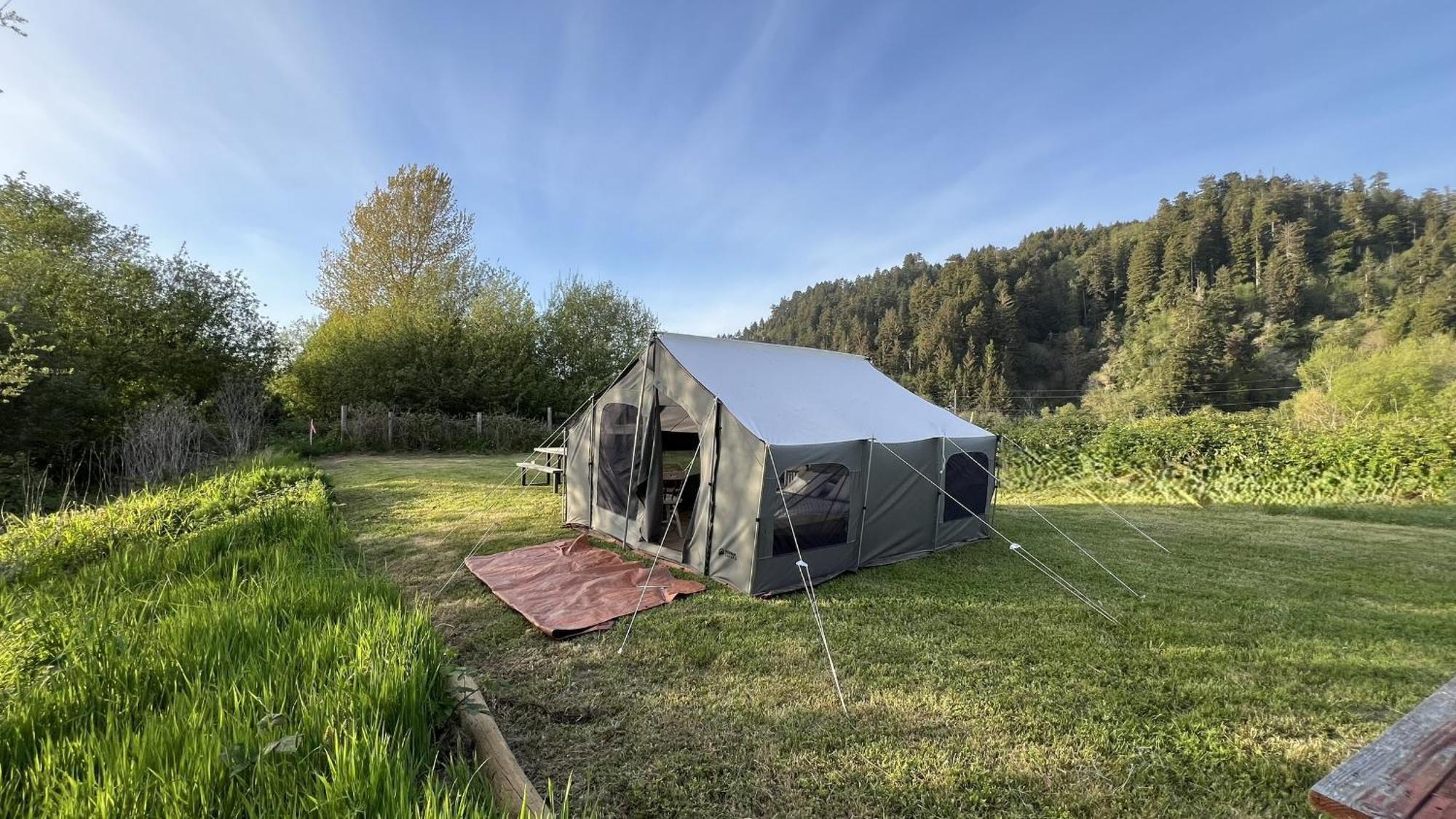 Vista Glamping Tent Klamath