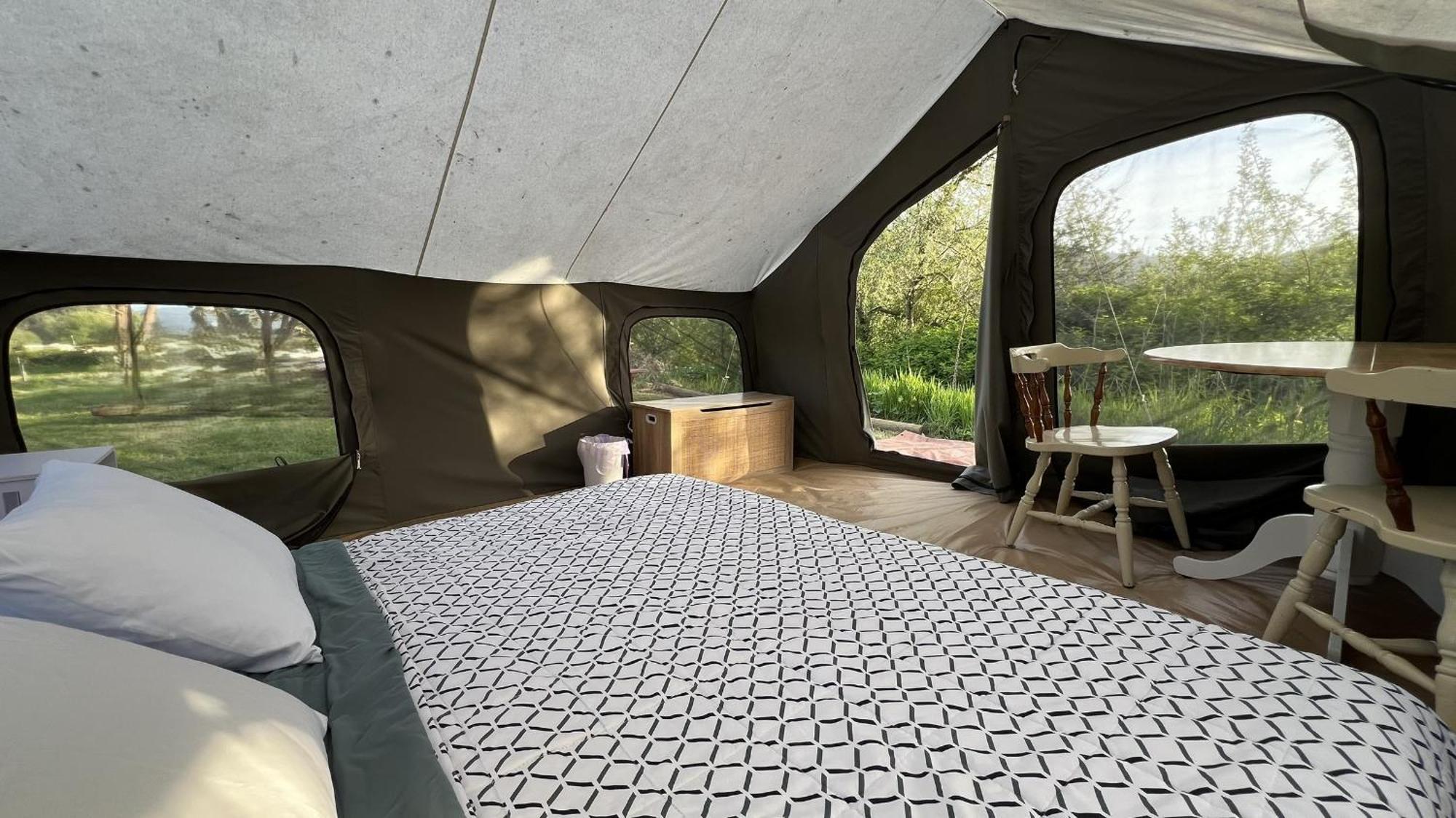 Campismo de Luxo Vista Glamping Tent Klamath